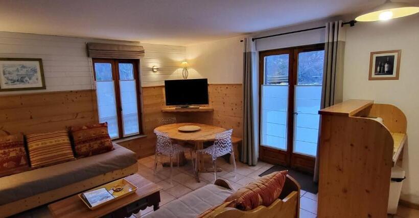 Шале 1 Спальня, Locations Appartements & Chalets   Village Piéton, Vue Glaciers