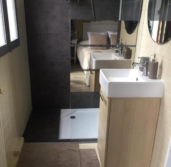 اتاق استاندارد, Villa Des T