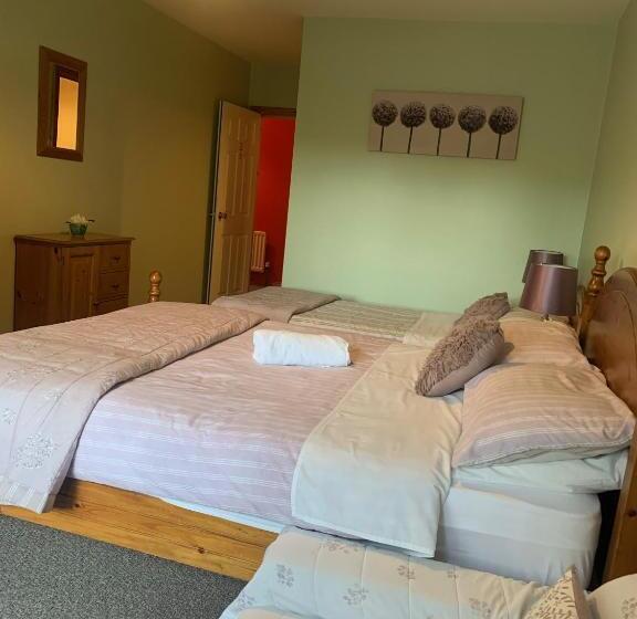 غرفة ديلوكس ثلاثية, Ashfield Bed & Breakfast