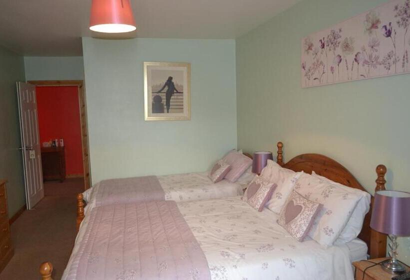 غرفة ديلوكس ثلاثية, Ashfield Bed & Breakfast