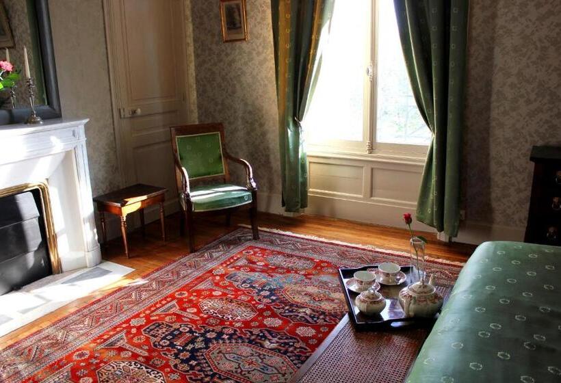Номер Стандарт Вид на Сад, Chateau Du Gerfaut