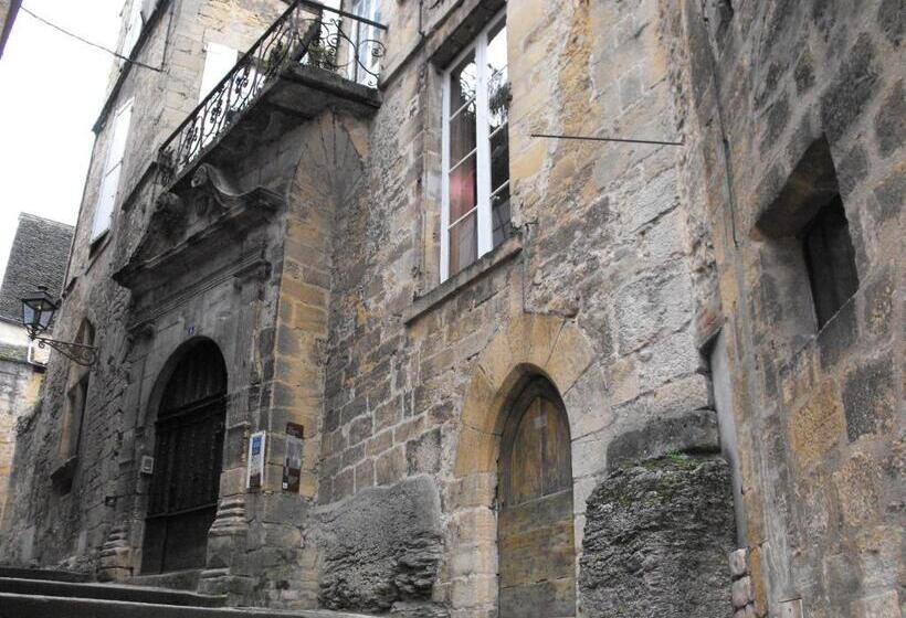 اتاق استاندارد سه نفره, La Maison Du Notaire Royal