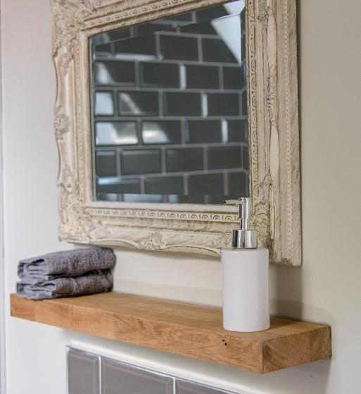 디럭스 트리플 룸, The Golden Key