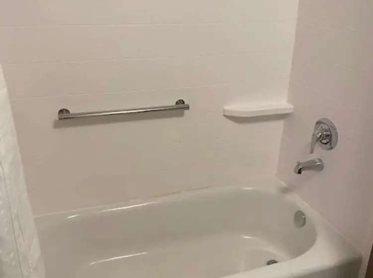 スイート, Holiday Inn Express & Suites Warrensburg North, An Ihg