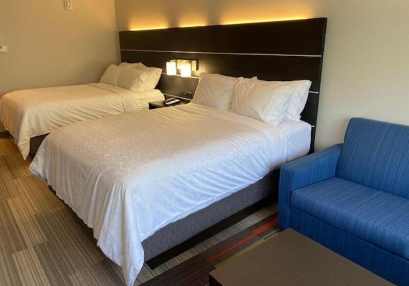 Люкс Адаптированный для Инвалидов, Holiday Inn Express & Suites Warrensburg North, An Ihg