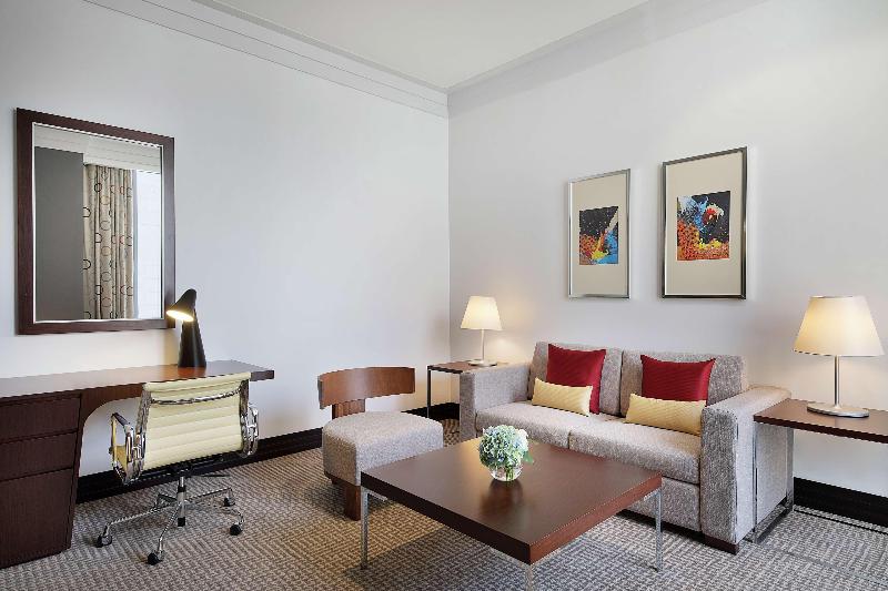 Номер Стандарт Кровать Кинг Адаптированный для Инвалидов, Holiday Inn Express & Suites Warrensburg North, An Ihg