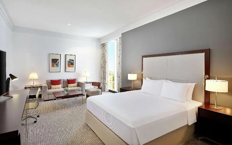 身障者適用キングサイズベッドルーム, Holiday Inn Express & Suites Warrensburg North, An Ihg