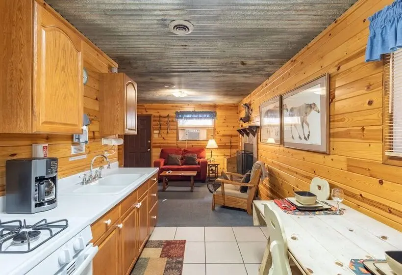 کابین, Ruidoso Lodge Cabins