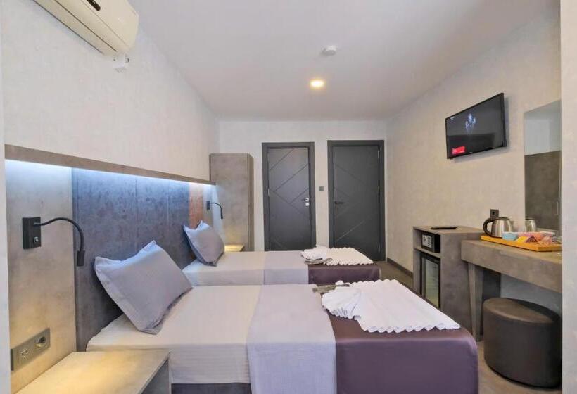 اتاق استاندارد, The Queen