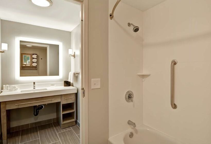 Люкс, Homewood Suites By Hilton Hadley Amherst