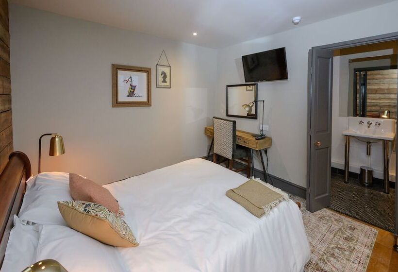 Номер Стандарт, Kings Arms