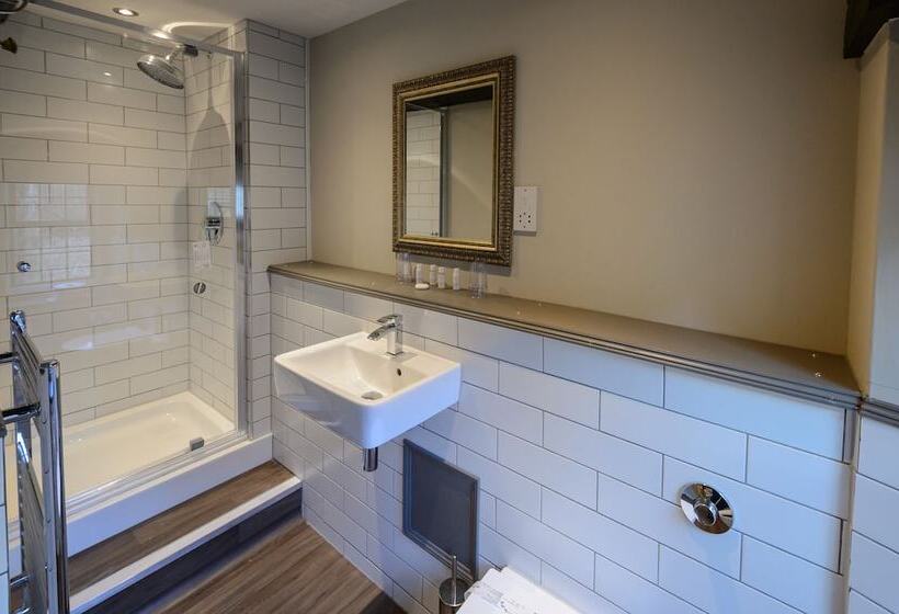 Номер Deluxe, Kings Arms