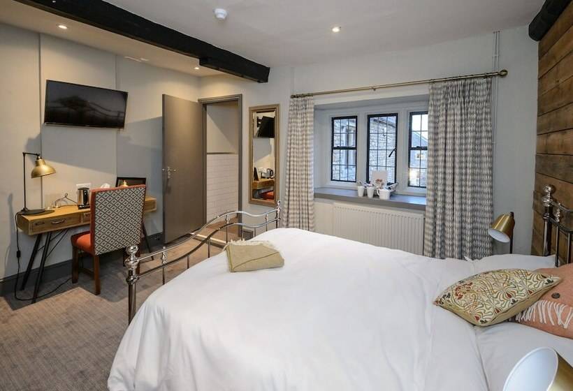 Номер Deluxe, Kings Arms