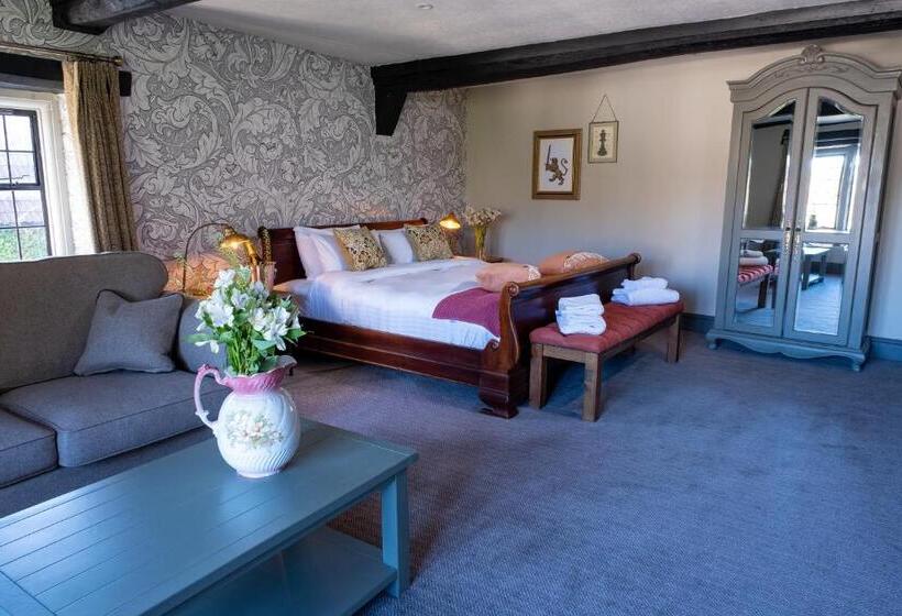 Люкс Повышенной Комфортности, Kings Arms