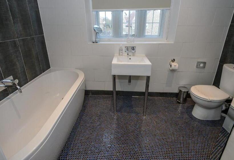 Номер Superior, Kings Arms