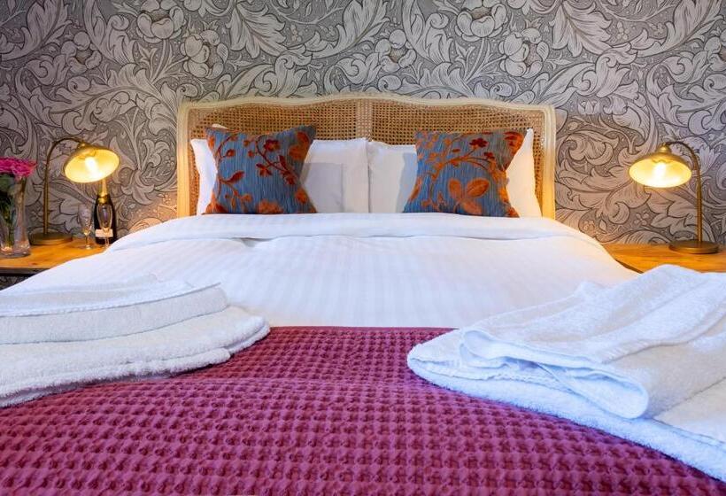 Номер Superior, Kings Arms