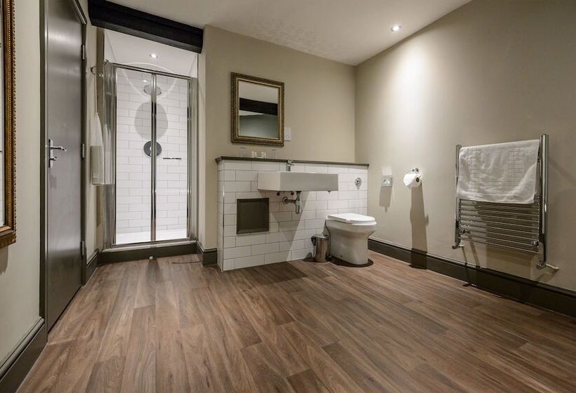 Люкс Повышенной Комфортности, Kings Arms