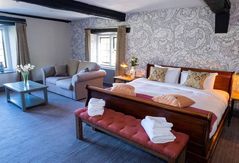 Люкс Повышенной Комфортности, Kings Arms