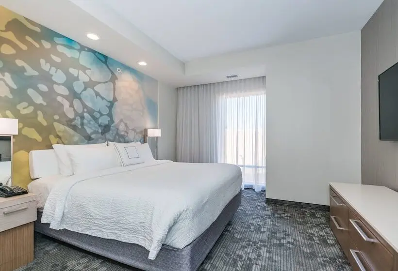 スイート, Courtyard By Marriott West Springfield