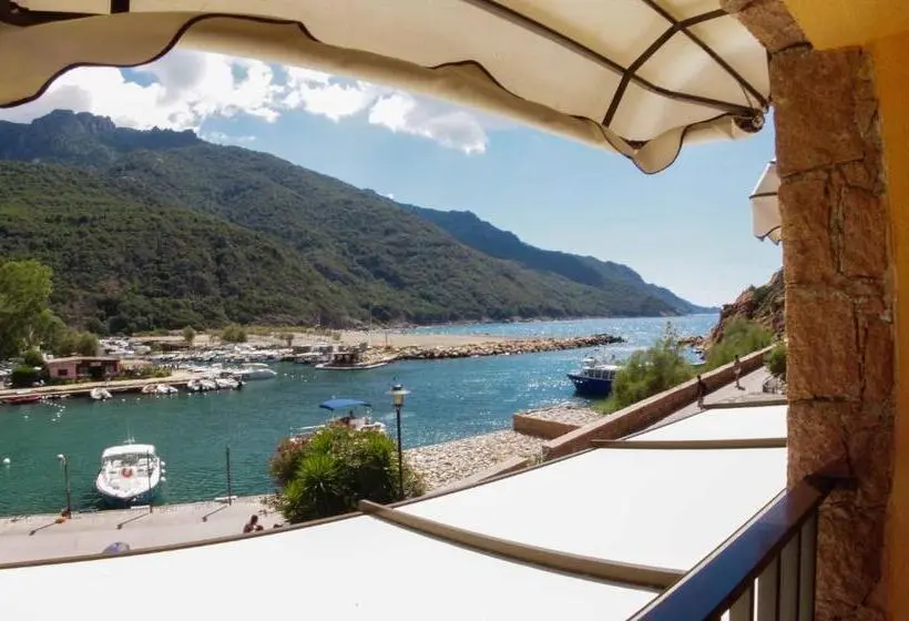 Triple Room Sea View, Hôtel Le Romantique
