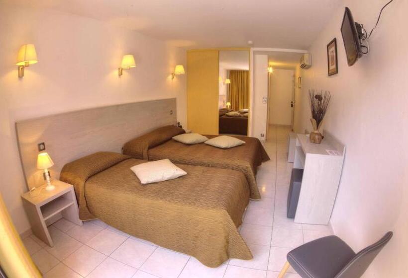 Triple Room Sea View, Hôtel Le Romantique