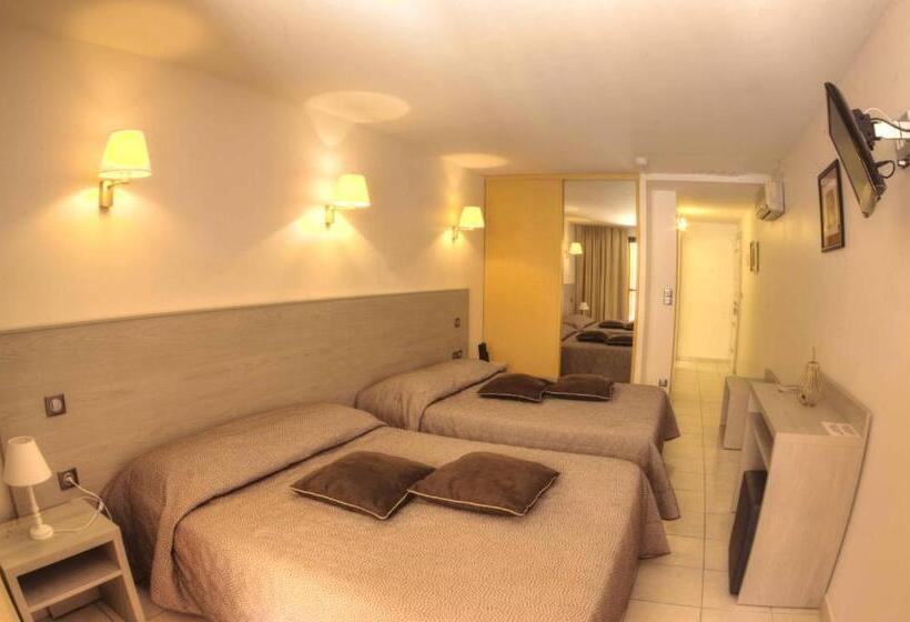 Четырехместный Номер Стандарт Вид на Море, Hôtel Le Romantique