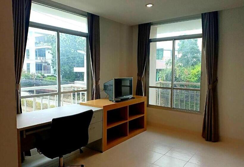 جناح, Sena House