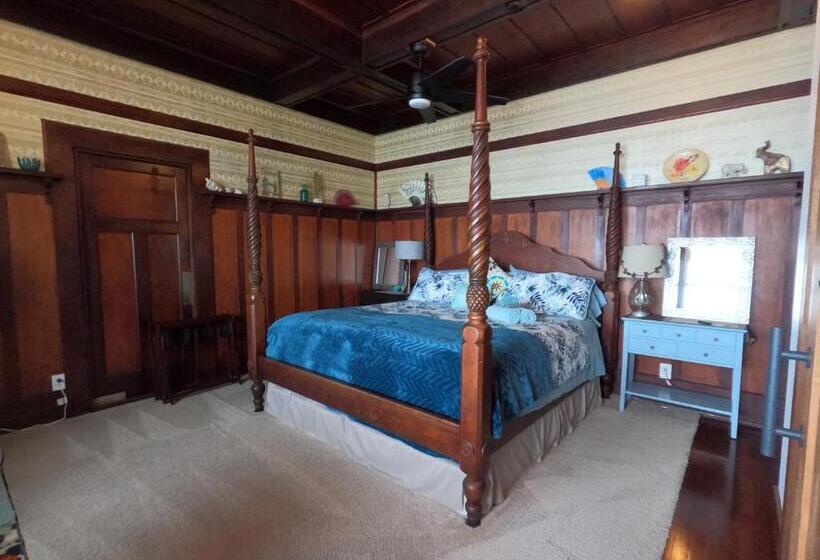 Люкс Кровать Кинг, Hilo Bay Oceanfront Bed And Breakfast