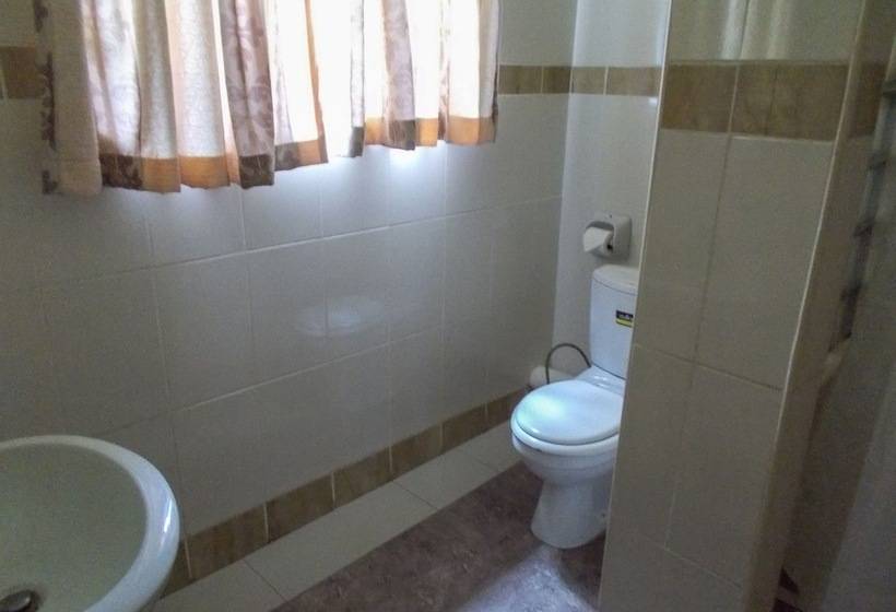 Cameră Standard, Waterfalls