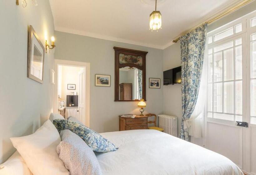 חדר סופריור, Dday Aviators