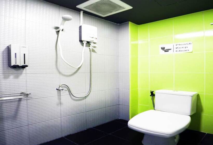 تختخواب در اتاق مشترک, Room 22 Hostel