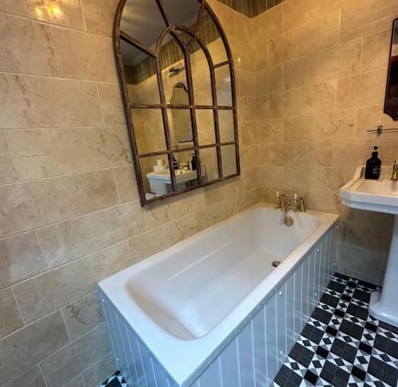 スーペリアールーム, Golden Fleece York