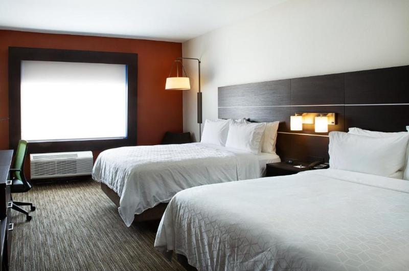جناح لذوى الاحتياجات الخاصة, Holiday Inn Express & Suites   Wentzville St Louis West, An Ihg