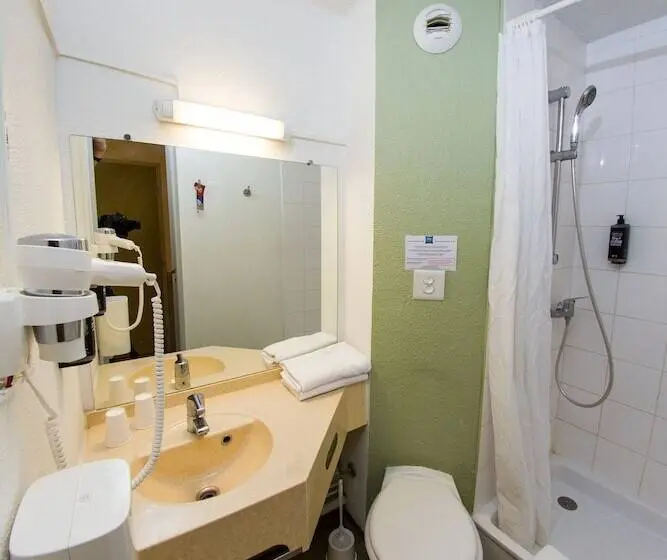 Standard Kolmen Hengen Huone, Ibis Budget Boulognesurmer Centre Les Ports