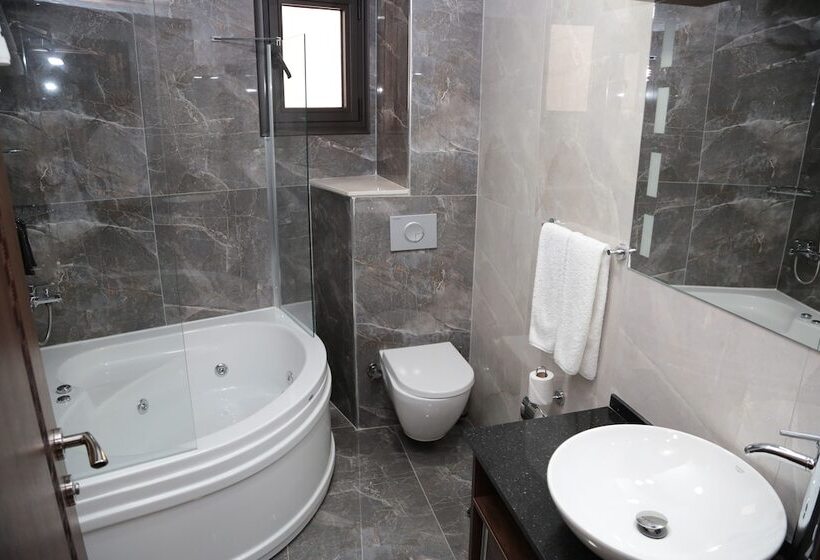 سوییت خانوادگی, Paris Prestige