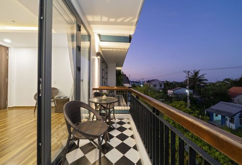 اتاق لوکس سه تخته, The Nam An Villa Hoi An