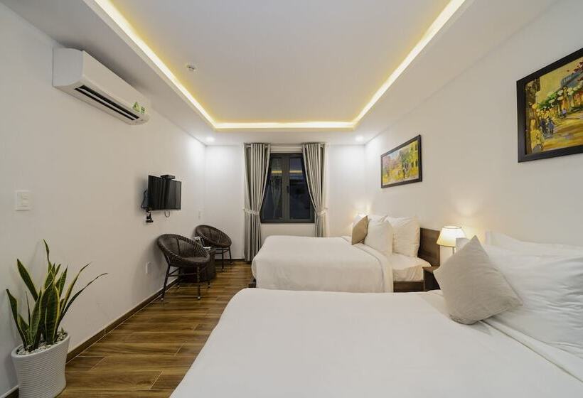 اتاق سه نفره دلوکس با چشمانداز استخر, The Nam An Villa Hoi An