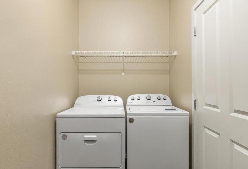 Апартаменты 2 Спальни, Kasa Bellevue Seattle