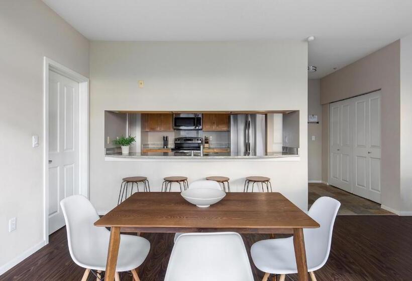 Апартаменты 2 Спальни, Kasa Bellevue Seattle