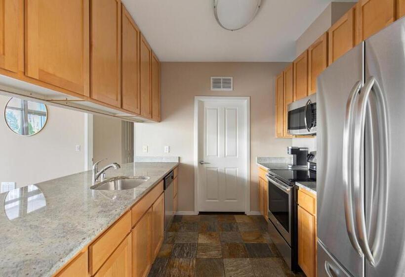 شقة غرفتين, Kasa Bellevue Seattle