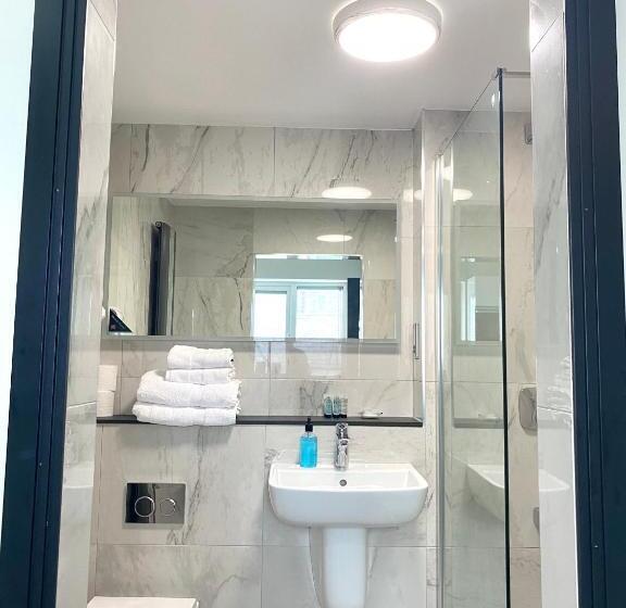 חדר סופריור עם מיטת קינג, 21