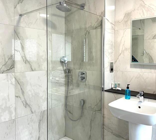 חדר סופריור עם מיטת קינג, 21