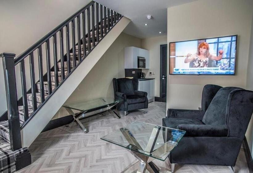 דירת חדר דלוקס, 21