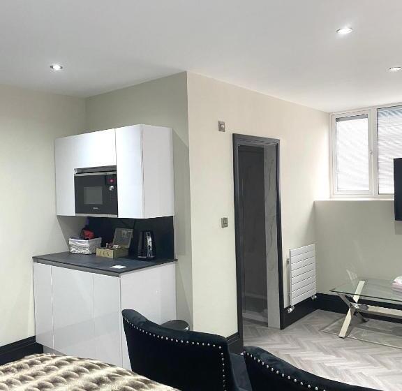 דירה בת חדר שינה 1 עם מרפסת, 21