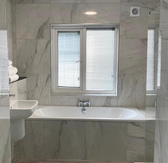 דירת חדר סופריור, 21