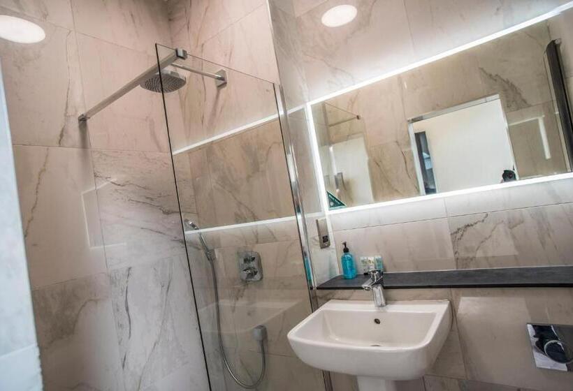 חדר סטנדרט יחיד, 21