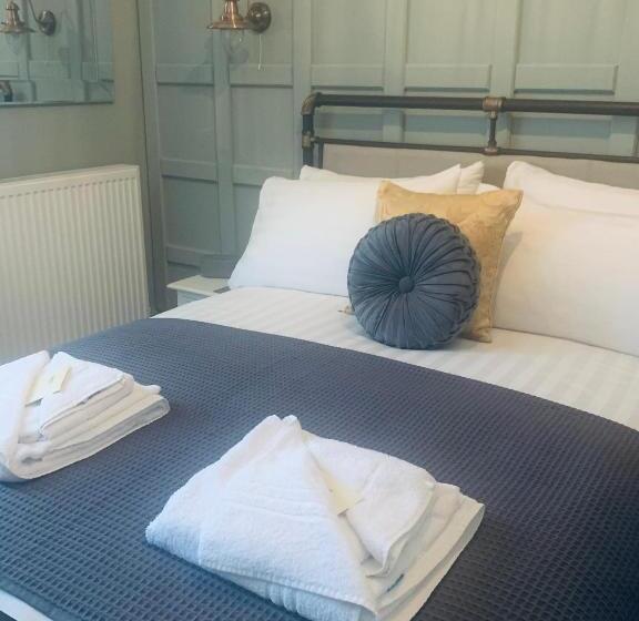 スタンダードルーム, The Limes