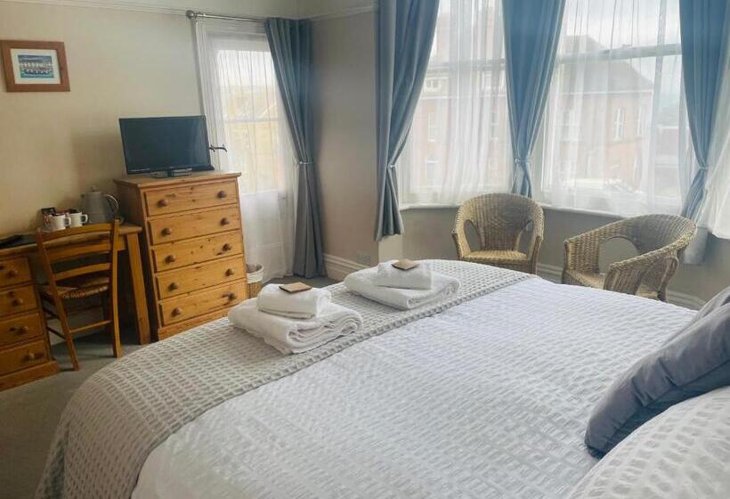 キングサイズベッドのスタンダードルーム, The Limes