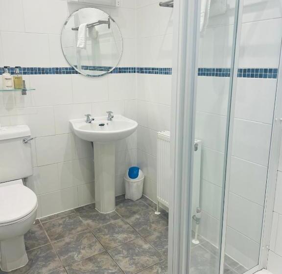 キングサイズベッドのスタンダードルーム, The Limes