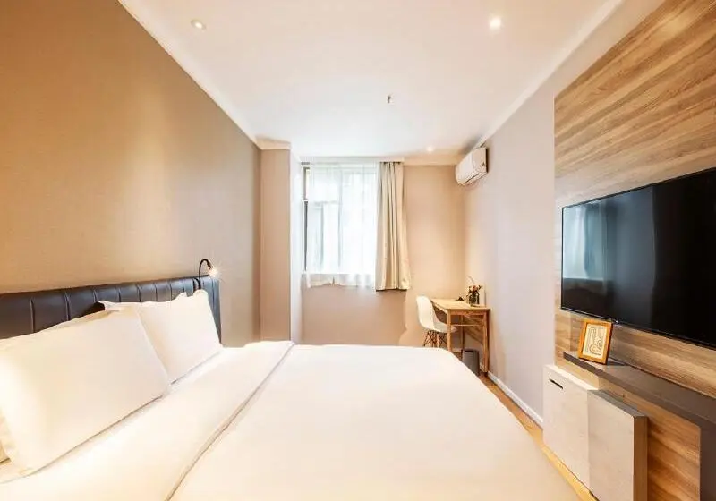 Standard Room King Size Bed